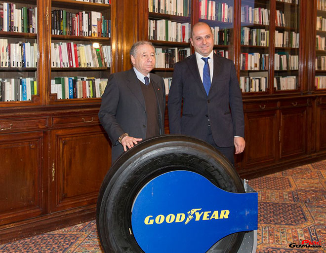 Jean Todt az FIA elnöke és Davide Califano a Goodyear gumi EMEA haszongépjármű-abroncsok ágazatának marketingaktivációs igazgatója 660