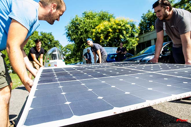A MegaLux-on 6 négyzetméternyi napelemet helyeztek el a Kecskeméti Egyetem GAMF karának fiatal mérnökei 660