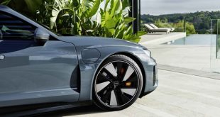 Az Audi Goodyear abroncsokkal szereli fel egyik legfontosabb elektromos modelljét. Az Audi e-tron SUV modelleket 2019 óta árulják Goodyear gumikkal, most pedig a gyár új elektromos sportlimuzinját, az Audi e-tron GT-t szerelik fel 21”-os Goodyear Eagle F1 Asymmetric 5 abroncsokkal.