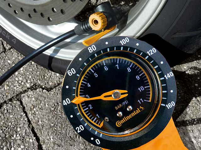 Itt az év legszebb időszaka és sok motoros számára ez azt jelenti, hogy be kell csomagolni, nyeregbe pattanni és útra kelni