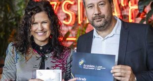 A női vezető kategóriában az elismerést idén Topolcsik Melinda, a Bridgestone Tatabánya Termelő Kft. ügyvezető igazgatója vehette át.