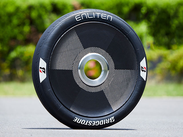 Napelemes verseny, újrahasznosított abroncsok – Magyar indulót is támogat a Bridgestone a 2025-ös Bridgestone World Solar Challenge-en