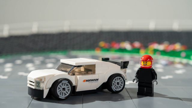 A Hankook Technoring LEGO®-modellje – Ázsia legnagyobb tesztpályája 1:700 méretarányban kiállítva