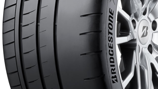 A Bridgestone Potenza Race egy közúti használatra homologizált, pályanapokra optimalizált nyári sportabroncs. Fejlesztésének középpontjában a száraz tapadás, a kormányzási pontosság, a nagy oldalgyorsulás és a hőstabilitás áll.